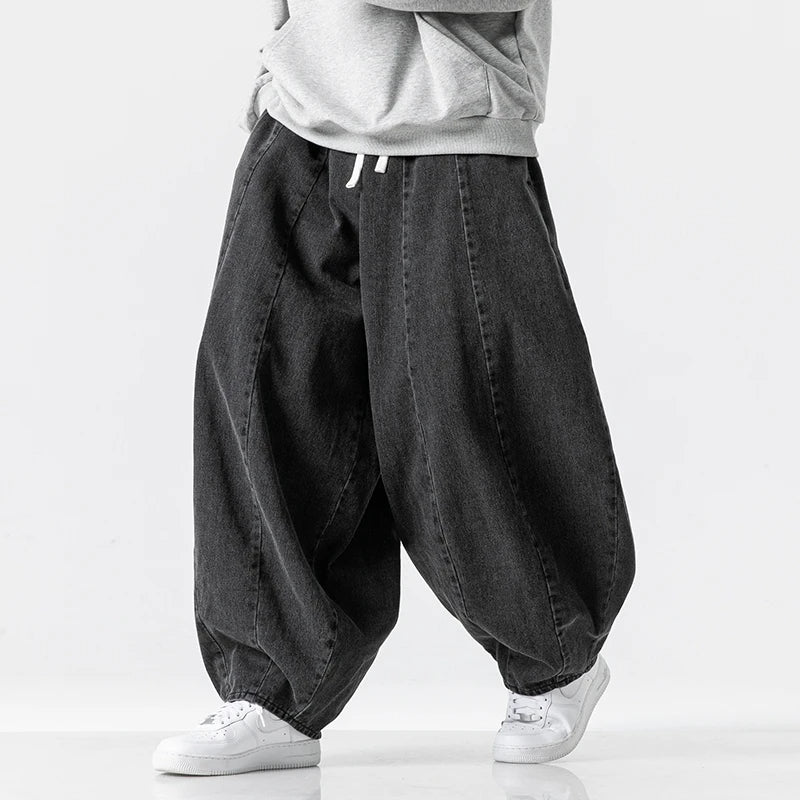 Men's Frontier relaxed fit jogger pants for comfort, ideal for casual and everyday wear.