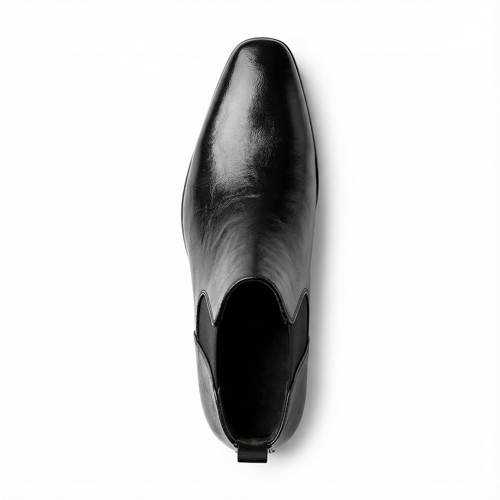 Versatile men's full-grain leather Chelsea boots, suitable for smart casual and dress looks.