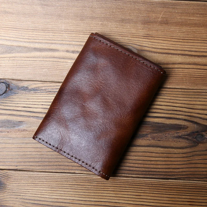 Premium full-grain leather men's wallet. Classic tri-fold design, ideal for everyday carry.