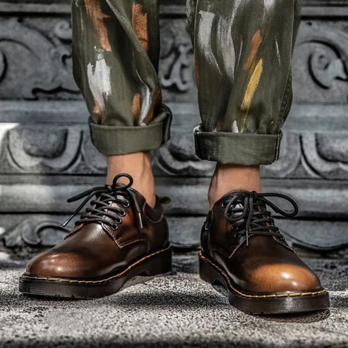 Comfortable men's leather casual shoes, ideal for urban settings & everyday fashion. Genuine leather.