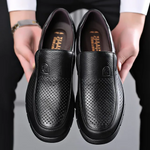 Black Dotted