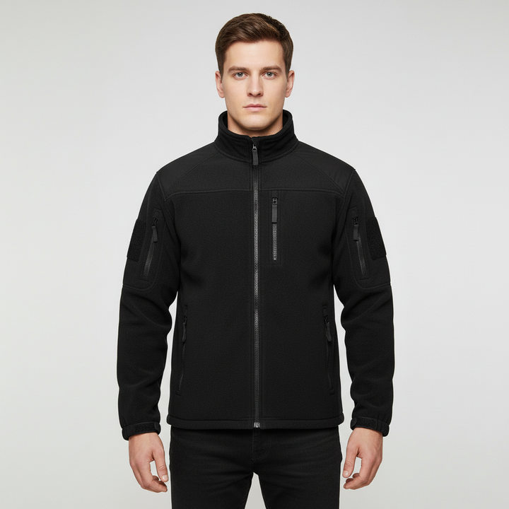 Detail of a men's Gero winter jacket zipper and pocket, highlighting its functional and durable features