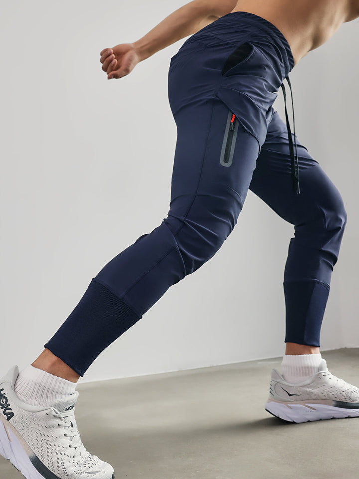 Modern men's Granada tapered fit cargo joggers, enhancing street style, activewear & casual looks.