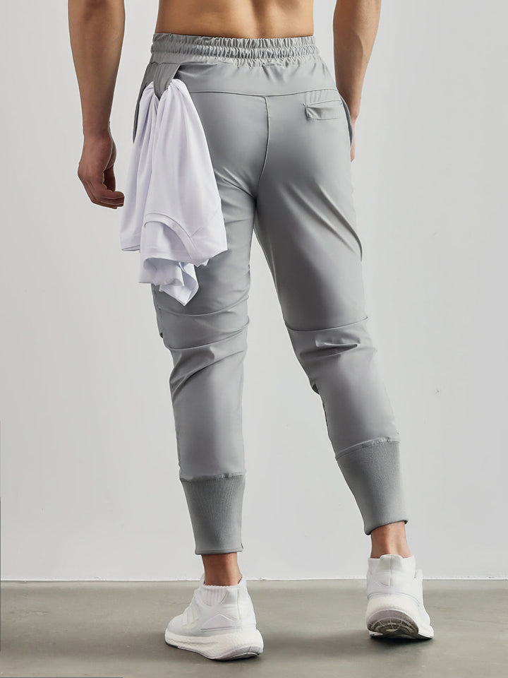 Men's Granada Cargo Joggers with practical utility pockets, blending street style & everyday functionality.