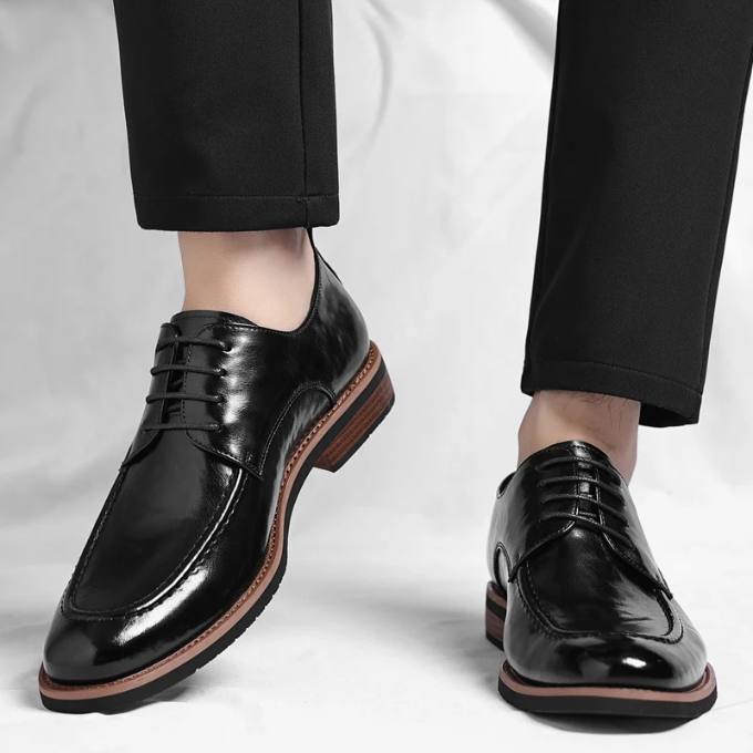Sophisticated men's hand-burnished Oxford shoes; premium leather & classic design for elegant wear.