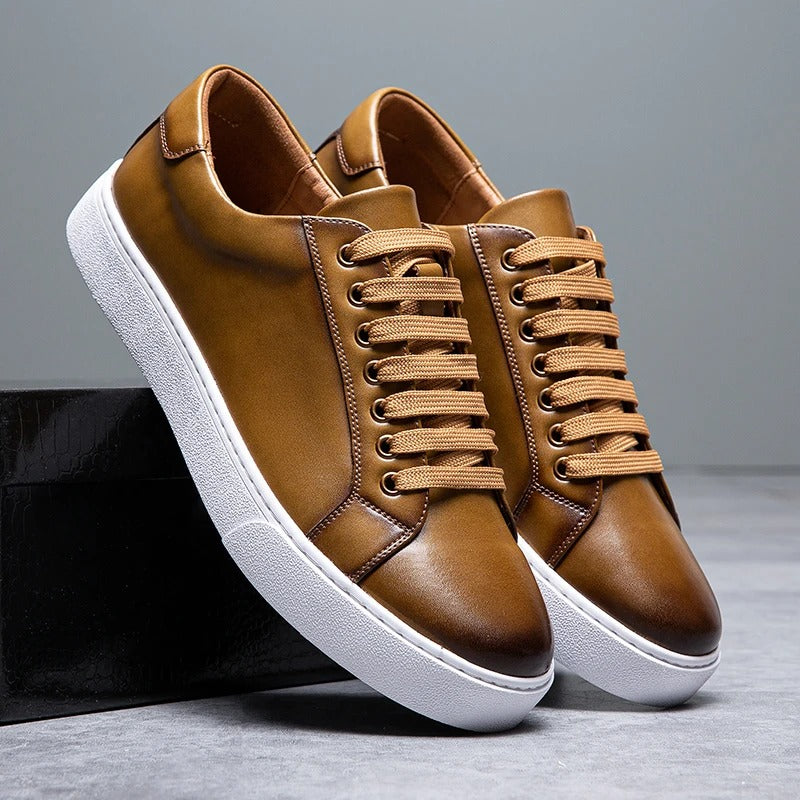 Harrington men's casual shoes, a comfortable low-top sneaker design for versatile everyday wear.
