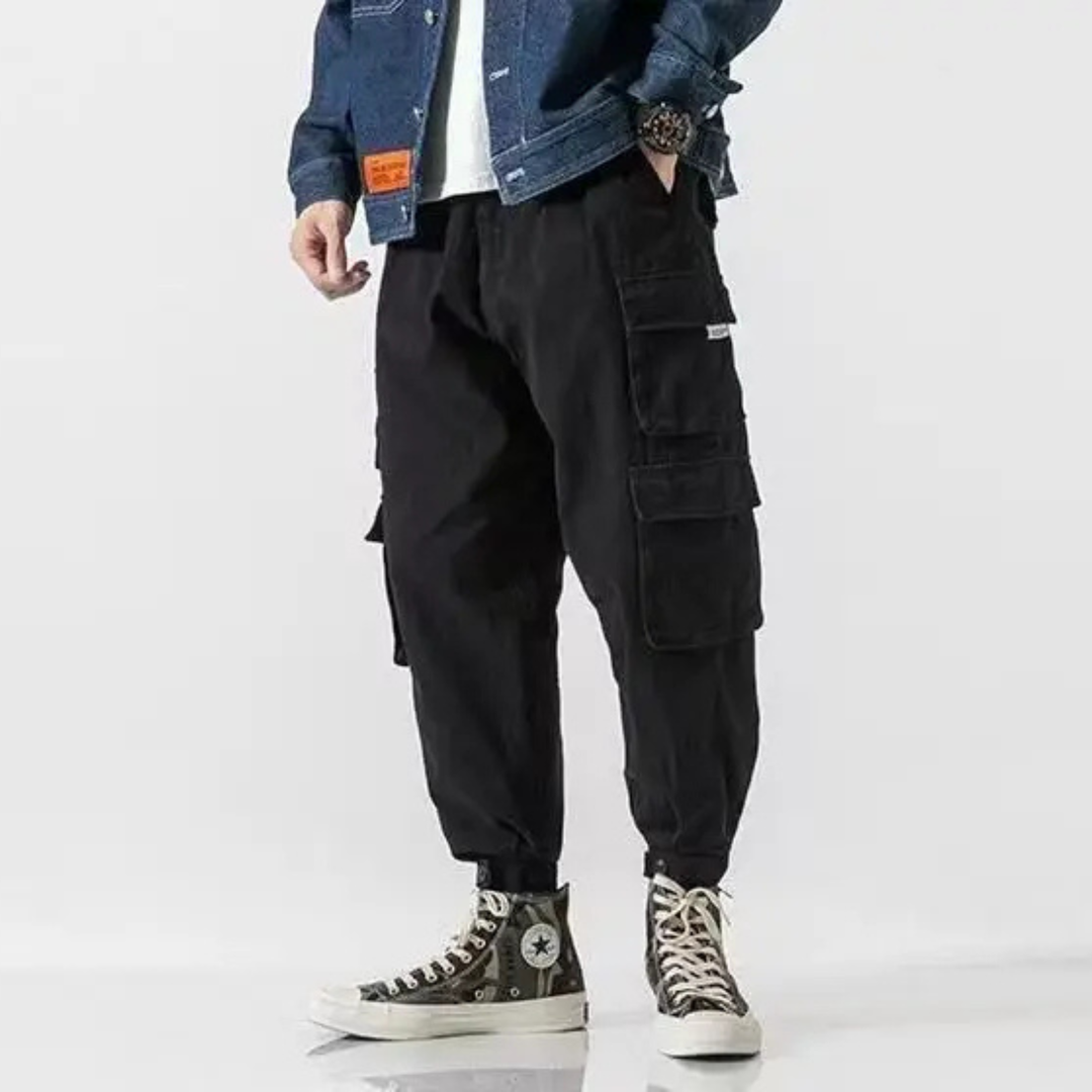 Comfortable & tough men's heavyweight tapered cargo pants, ideal for active or relaxed casual wear.