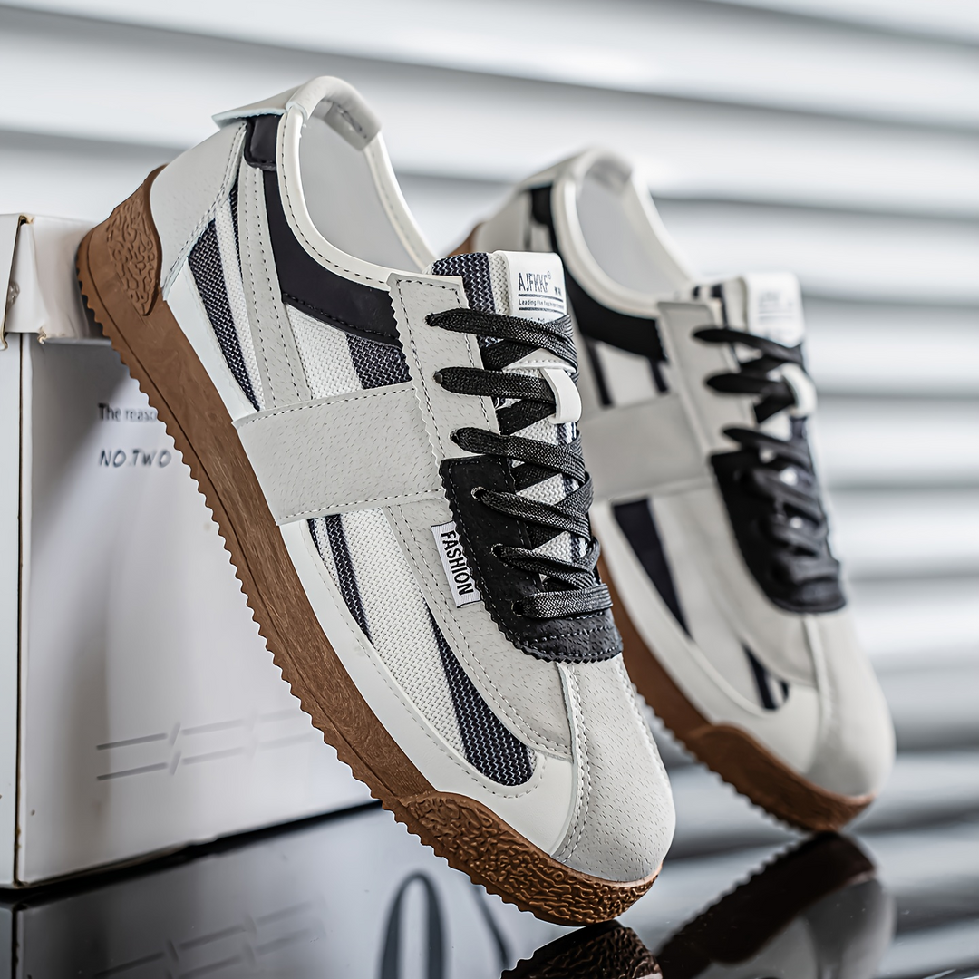 Hensen men's athletic casual sneakers, '80s retro track style, vintage-inspired footwear.