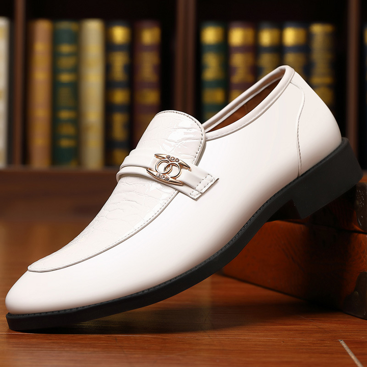 Versatile men's high-shine slip-on loafers, perfect for business attire or smart casual men's fashion.