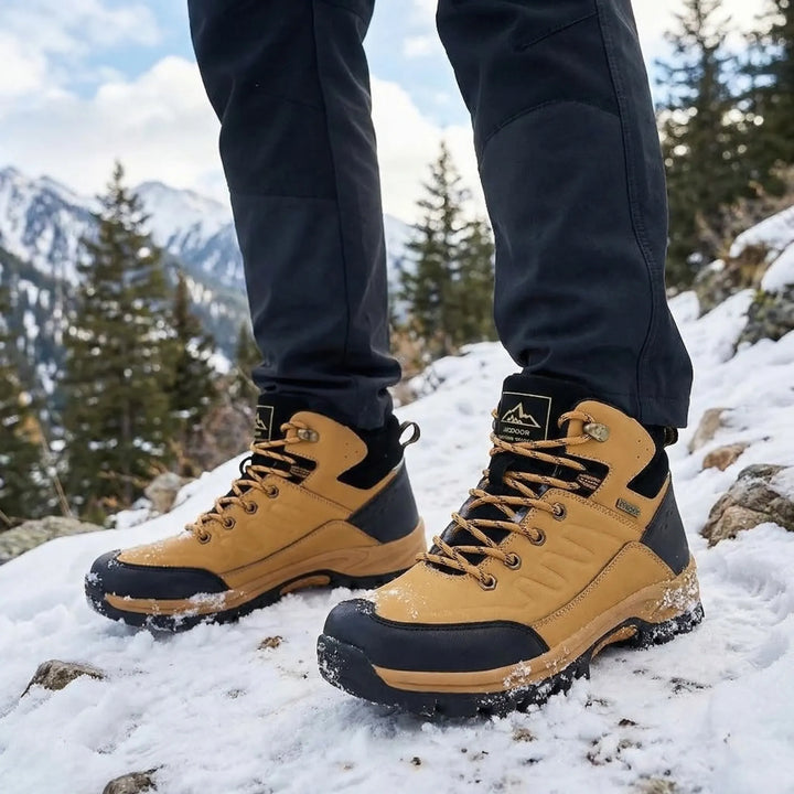 Men's high-top winter hiking boots for rugged trails. Warm, durable, lace-up design for outdoor adventure.