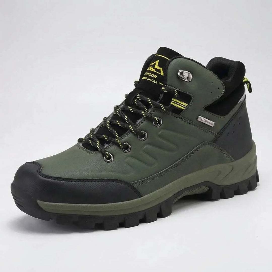 All-terrain men's high-top winter hiking boots, offering warmth & durable support for rugged trails.