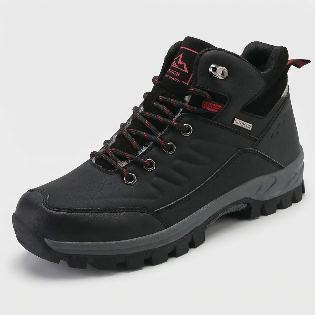 Men's warm high-top winter boots for hiking, featuring a durable lace-up design & ultimate cold weather protection.