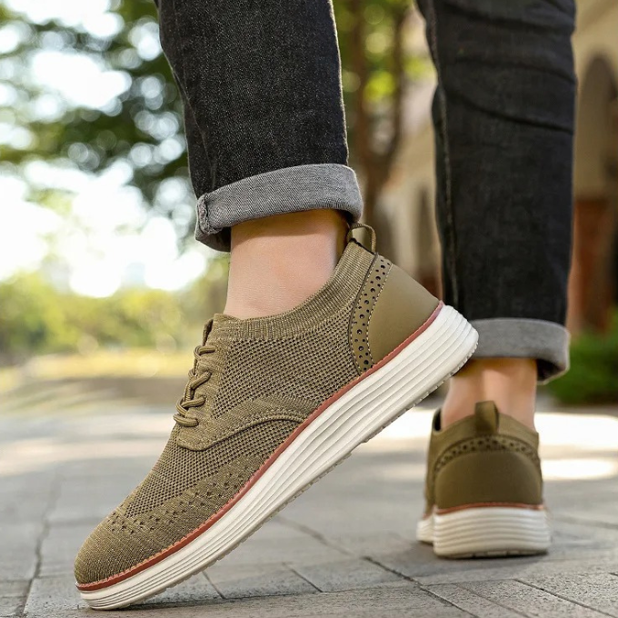 Comfortable men's dress sneakers, perfect everyday shoes for any occasion.