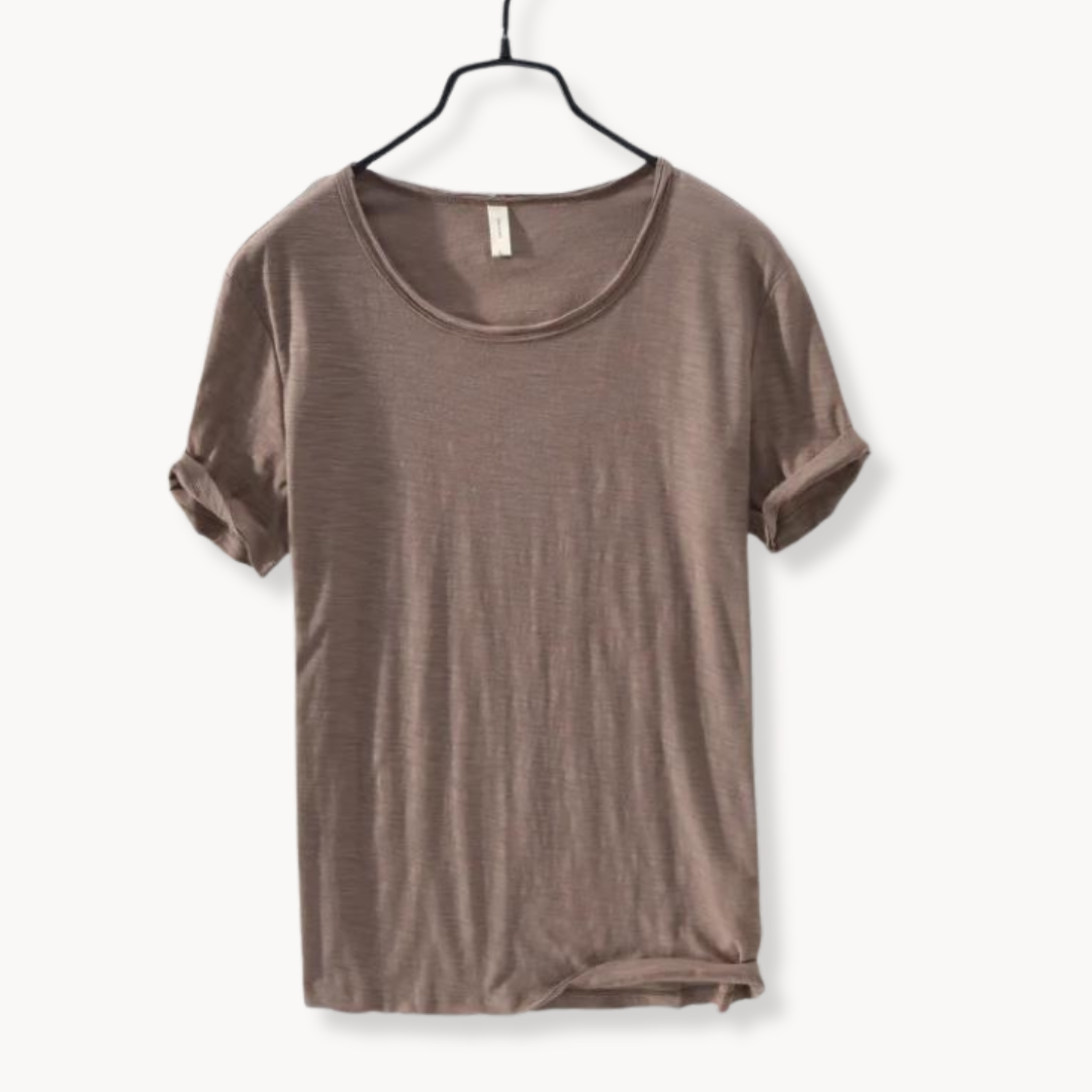Men's Ibiza style casual shirt, long sleeve, button-down. Perfect for stylish everyday wear.