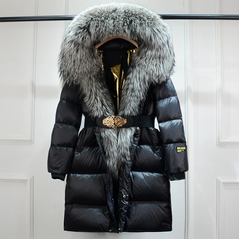 Men's insulated belted puffer coat in black, providing ultimate winter warmth and modern style.