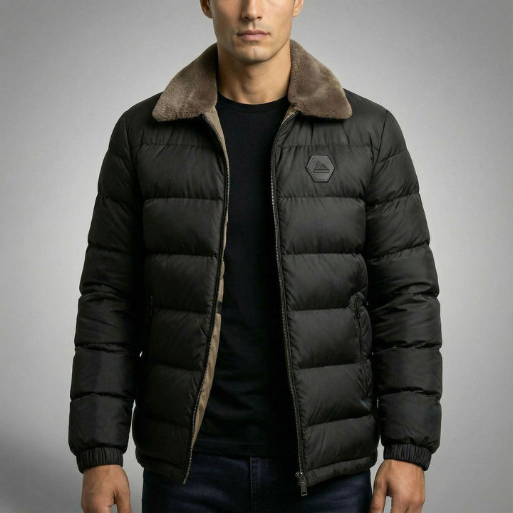 Warm men's puffer jacket with insulation, ideal for extreme cold winter weather. Stylish & functional outerwear.
