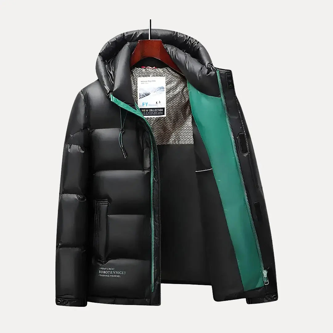 Warm men's winter coat: insulated quilted puffer jacket, perfect for cold weather outdoor adventures.