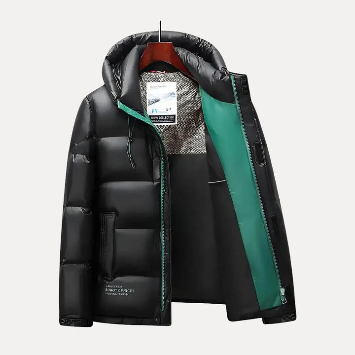Warm men's winter coat: insulated quilted puffer jacket, perfect for cold weather outdoor adventures.