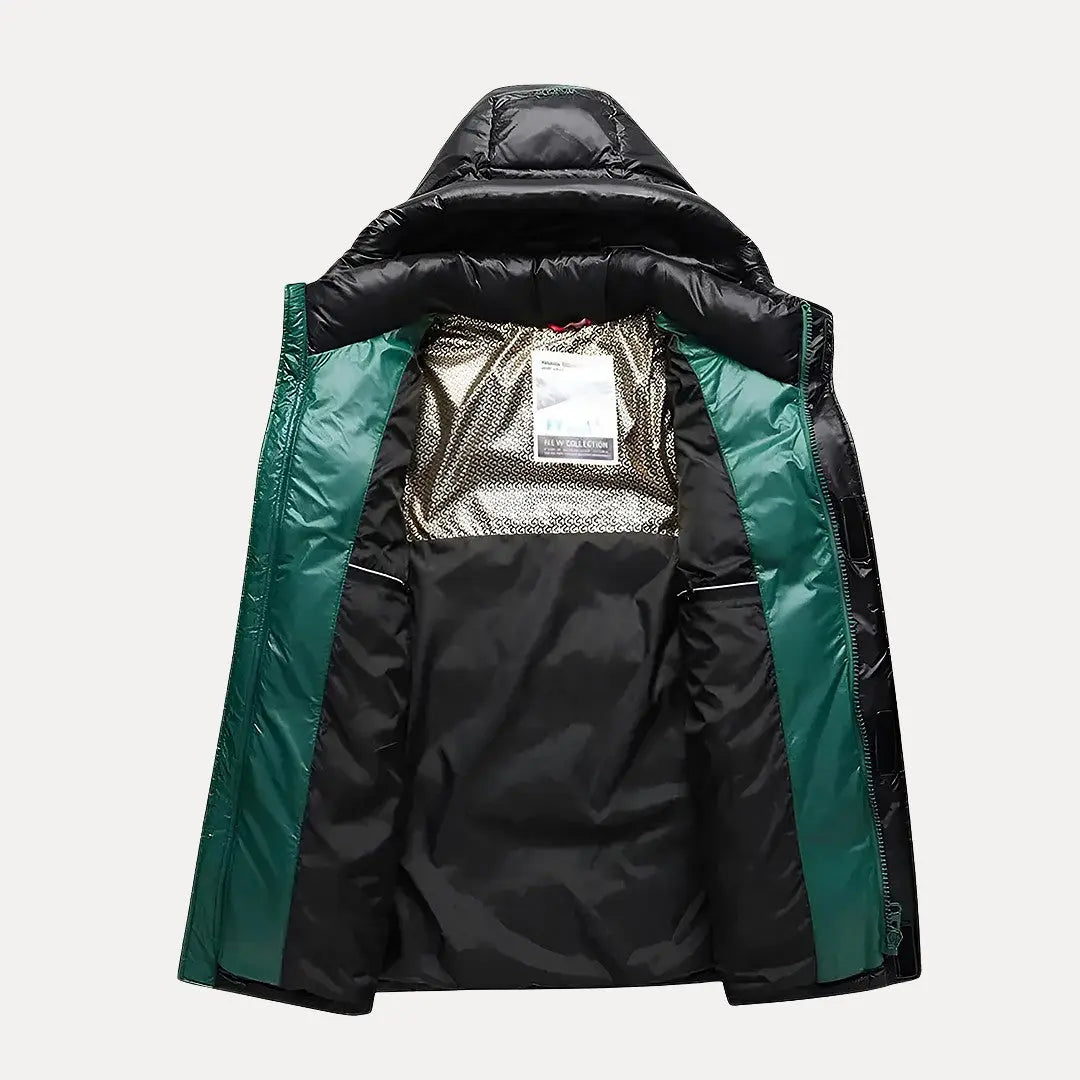 Durable men's insulated quilted puffer jacket, a modern winter coat for ultimate warmth & protection.