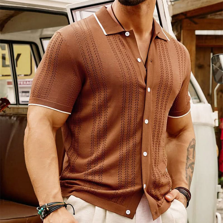 Breathable men's jacquard knit short sleeve shirt. Stylish button-up for comfort and versatile summer fashion.