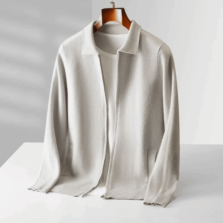 Collared zip-up knit: Detailed shot of men's knit cardigan collar and zipper, highlighting modern design for stylish layering.