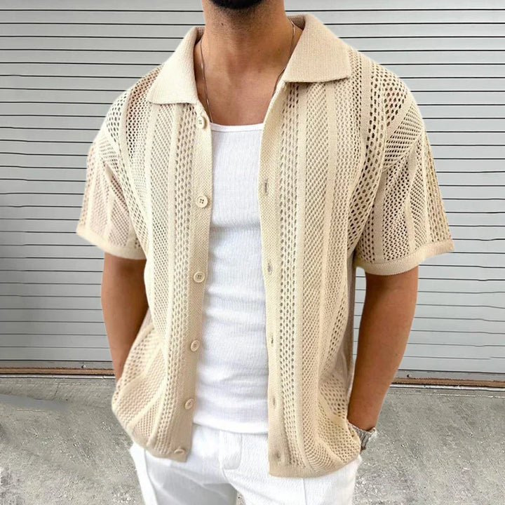 Men's knit collared short sleeve shirt in a versatile solid color, perfect for casual summer fashion