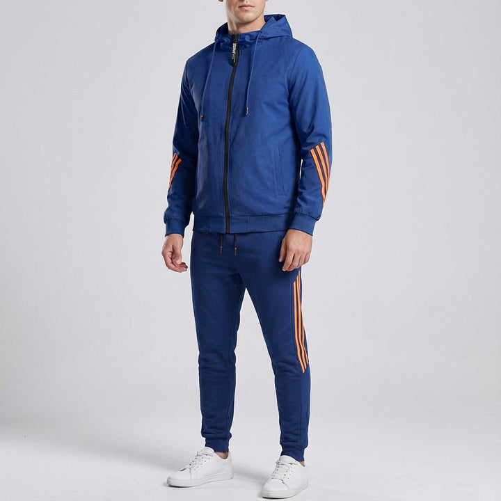 Detail of the zipper and collar on the Kyle men's performance tracksuit jacket, emphasizing quality activewear.