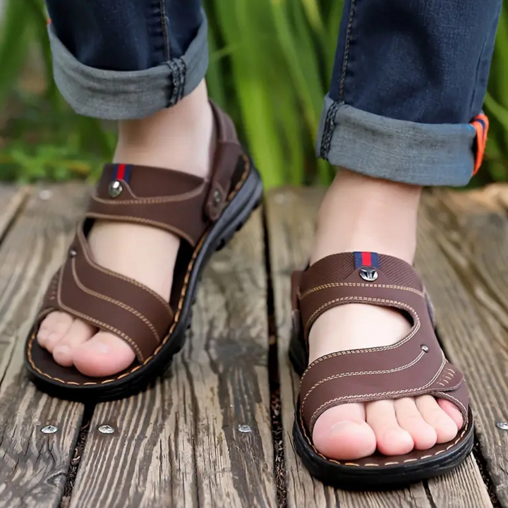 Men's Leon leather walking sandals. Casual design, comfortable, adjustable for beach or city wear.