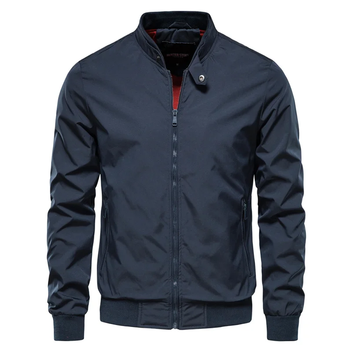 Stylish men's summer jacket by Levi's. This sporty bomber is versatile, lightweight outerwear for warm weather.