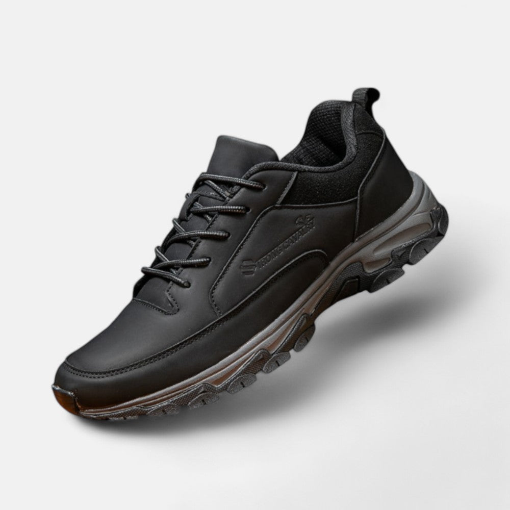 Comfortable men's everyday lace-up shoes, perfect for casual and semi-formal looks.