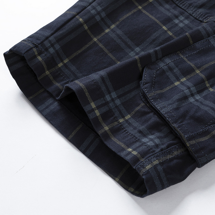 Perfect summer men's shorts: lightweight check pattern cargo shorts, ideal for hot weather activities.
