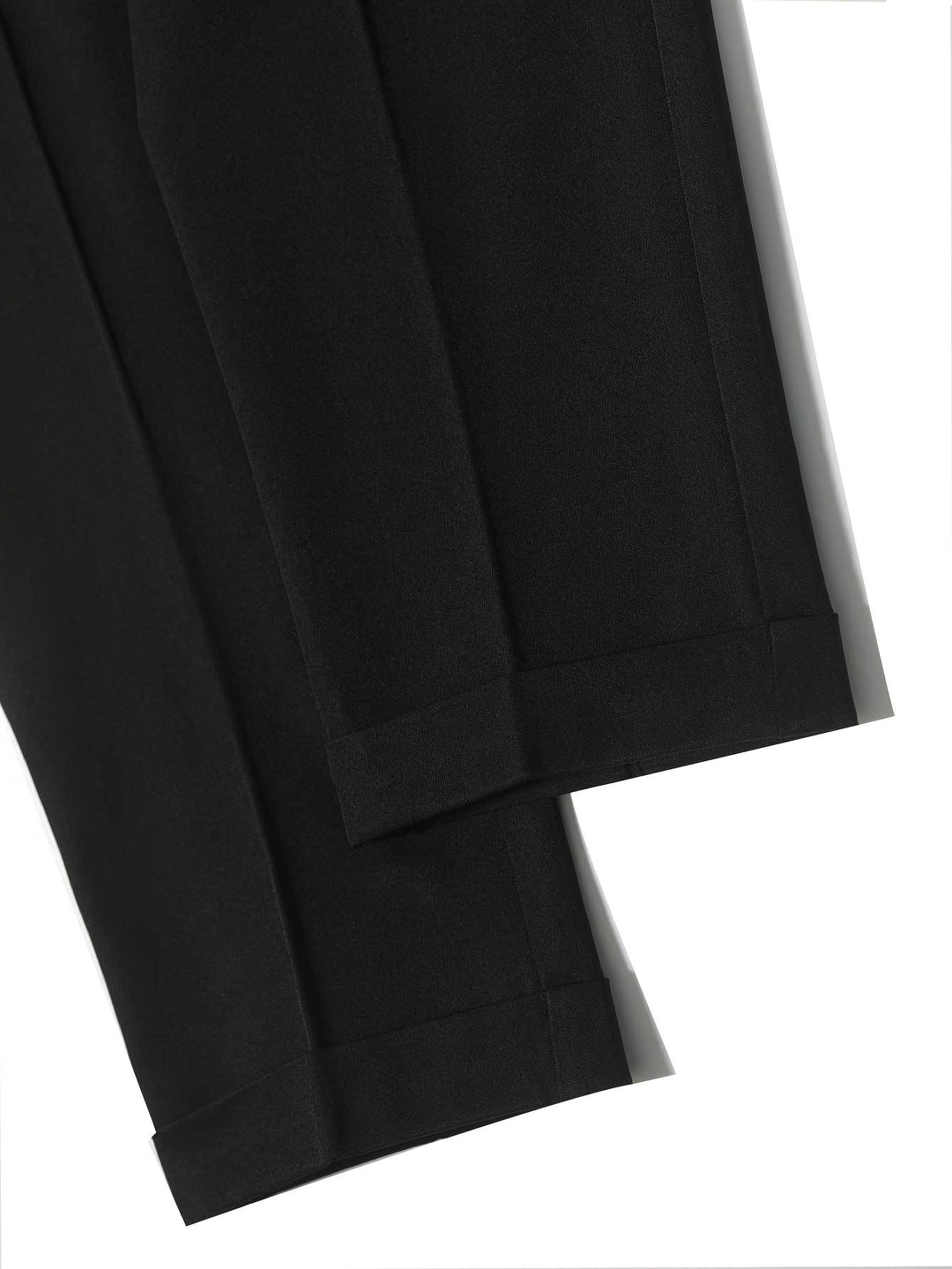 Versatile men's black lightweight business pants for formal events, office wear, or smart casual outfits.