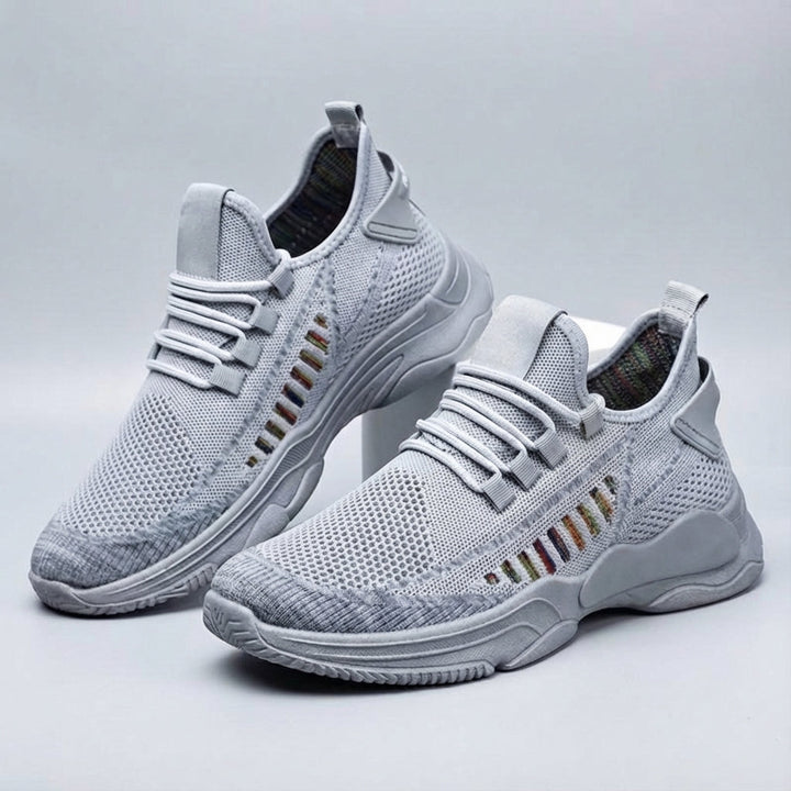 Stylish men's casual sneakers, lightweight and breathable, suitable for everyday fashion.