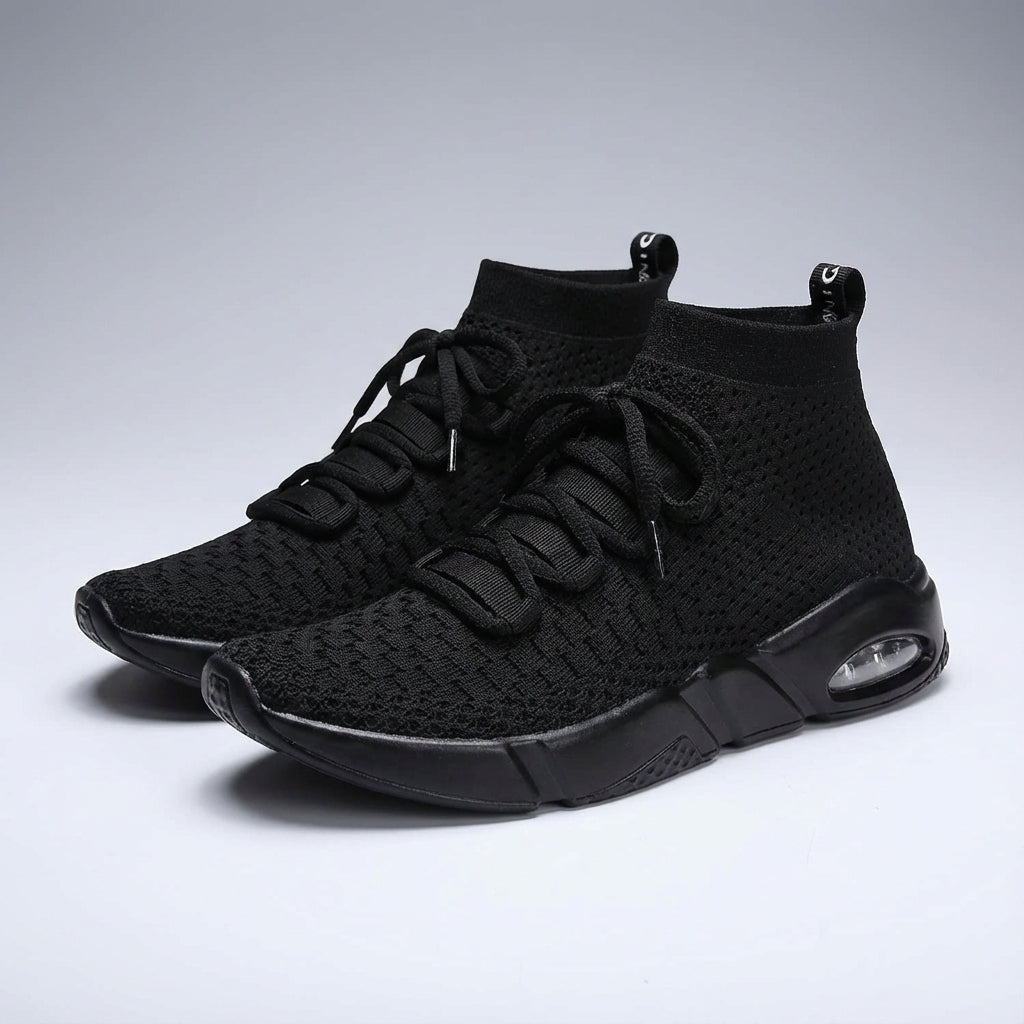 Curtis men's running sneakers, featuring a breathable knitted upper for comfort