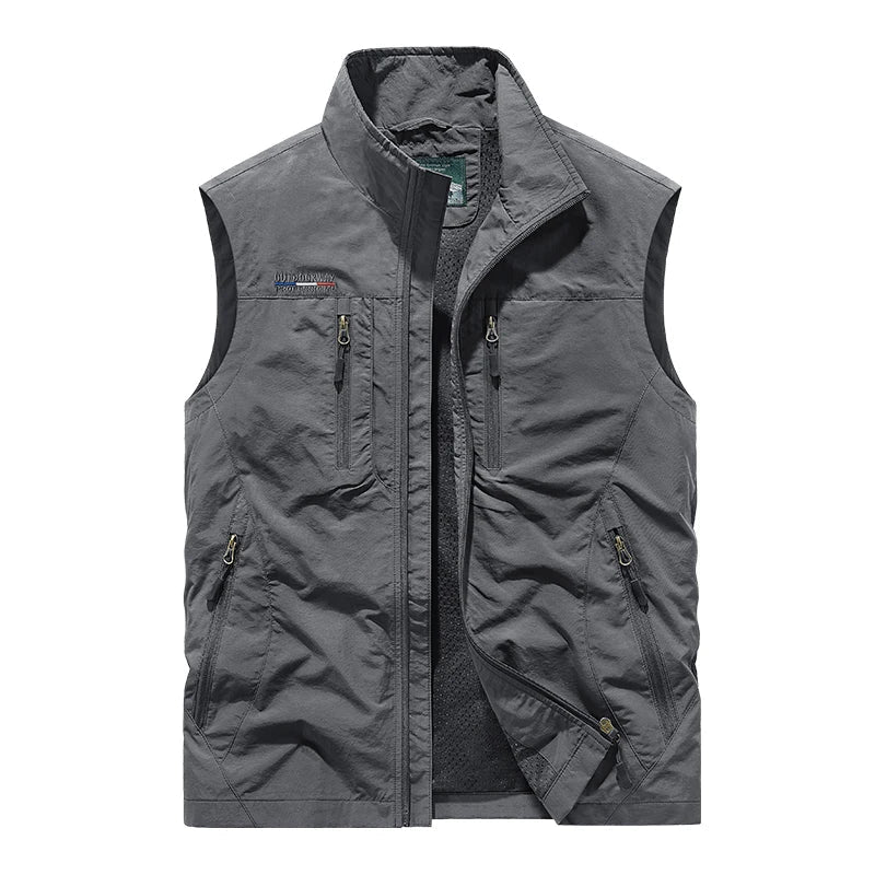 Durable men's hiking & fishing vest, quick-dry, sleeveless, perfect for outdoor travel adventures.