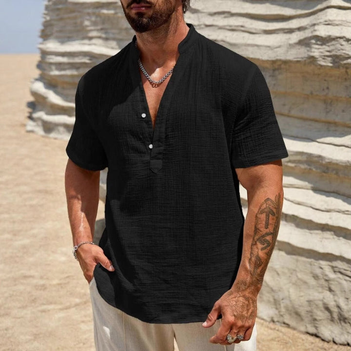 Effortless men's casual polo shirt, lightweight & breathable for ultimate comfort in warm summer weather.