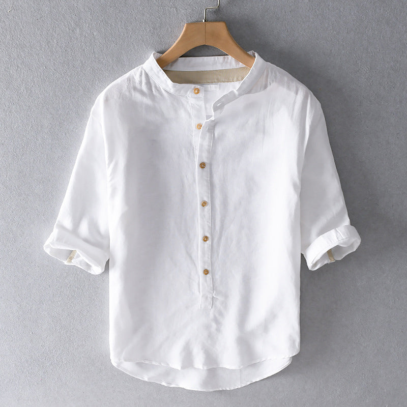 Men's lightweight button-down shirt, perfect for everyday comfort. Versatile smart casual or business casual style.