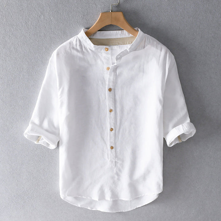 Men's lightweight button-down shirt, perfect for everyday comfort. Versatile smart casual or business casual style.