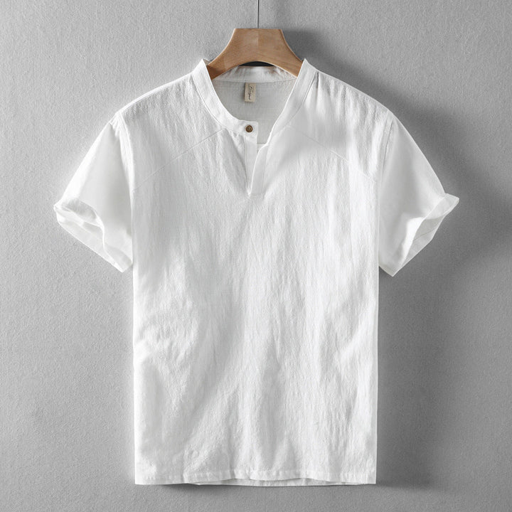 Men's lightweight casual button-down shirt, relaxed fit, perfect for summer fashion & comfort.