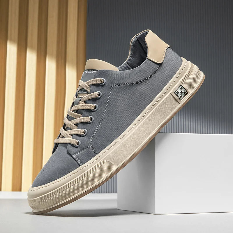 Men's lightweight casual sneakers for everyday comfort & walking.