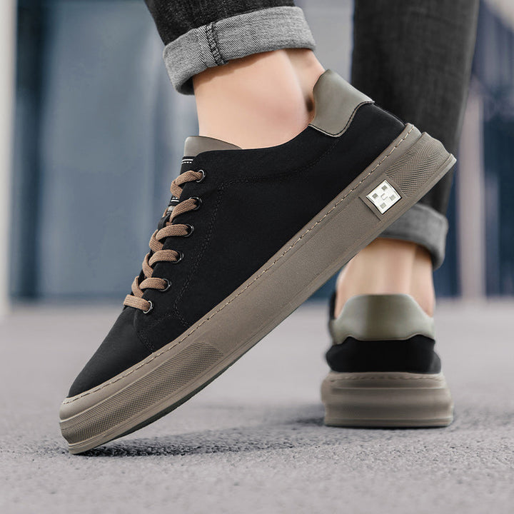 Men's stylish lightweight casual sneakers, offering excellent comfort for everyday walking footwear.