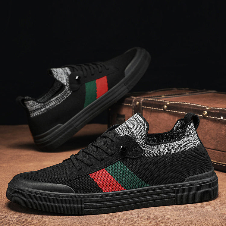 Comfortable men's lace-up shoes, providing lightweight support for daily street style.