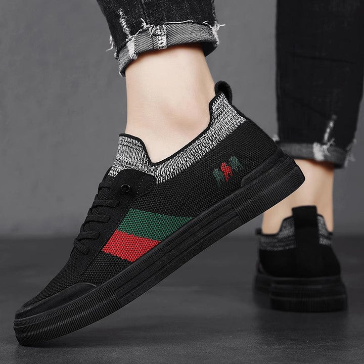 Casual men's lightweight shoes, offering breathable comfort for a stylish street look.