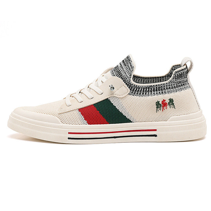 Men's active lifestyle sneakers, featuring a lightweight design & superior comfort for walking.