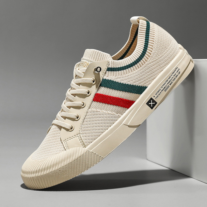 Men's lightweight lace-up sneakers for all-day comfort. Breathable design for daily casual wear.