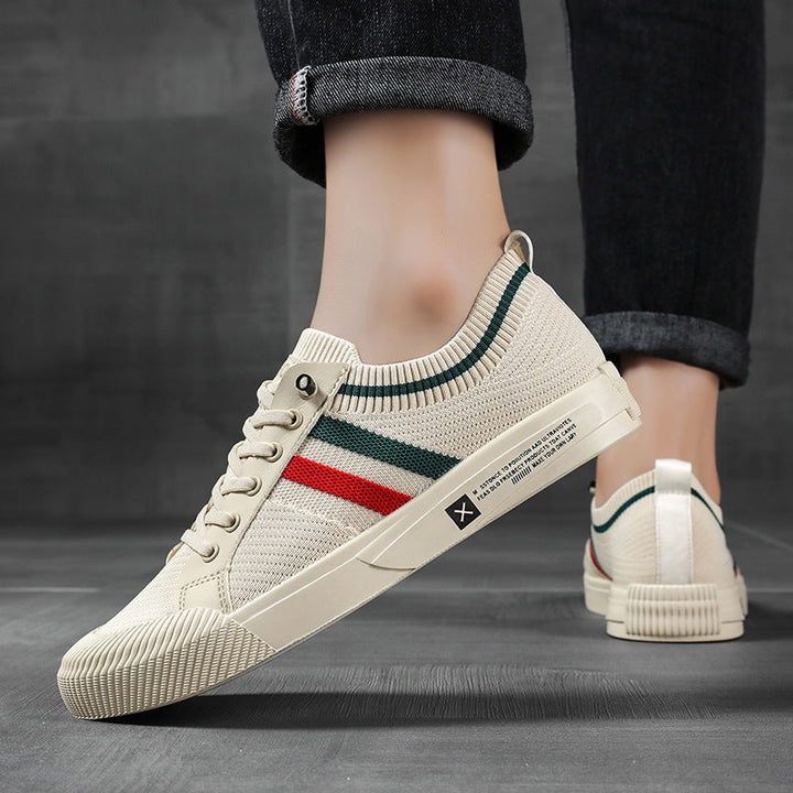 Breathable men's casual shoes. Lightweight lace-up sneakers ideal for daily wear & active comfort.