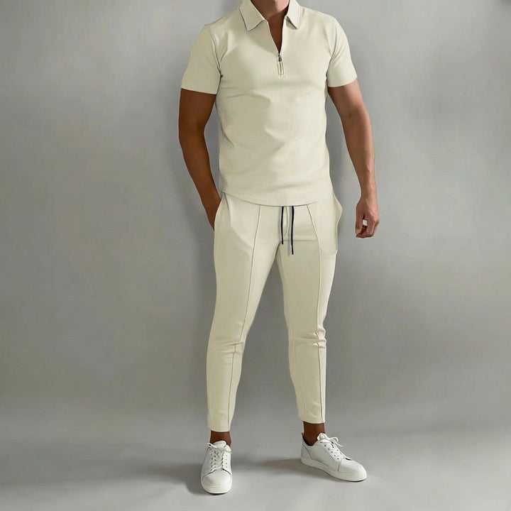 Lightweight men's sportswear tracksuit, Two-piece athletic set for comfortable spring and summer wear.