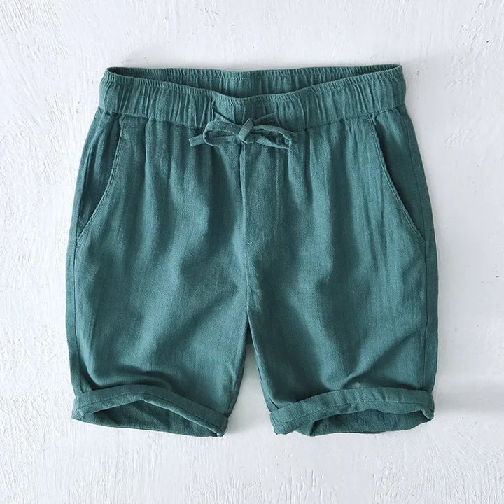 Tailored men's lightweight summer shorts, perfect for a stylish yet relaxed casual look.