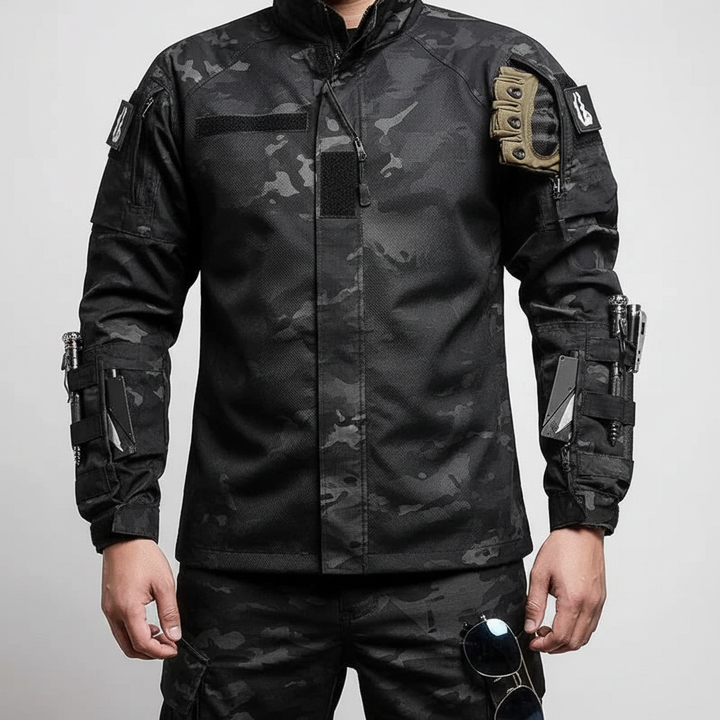 Breathable men's activewear set, military-style for outdoor adventures, lightweight & durable.