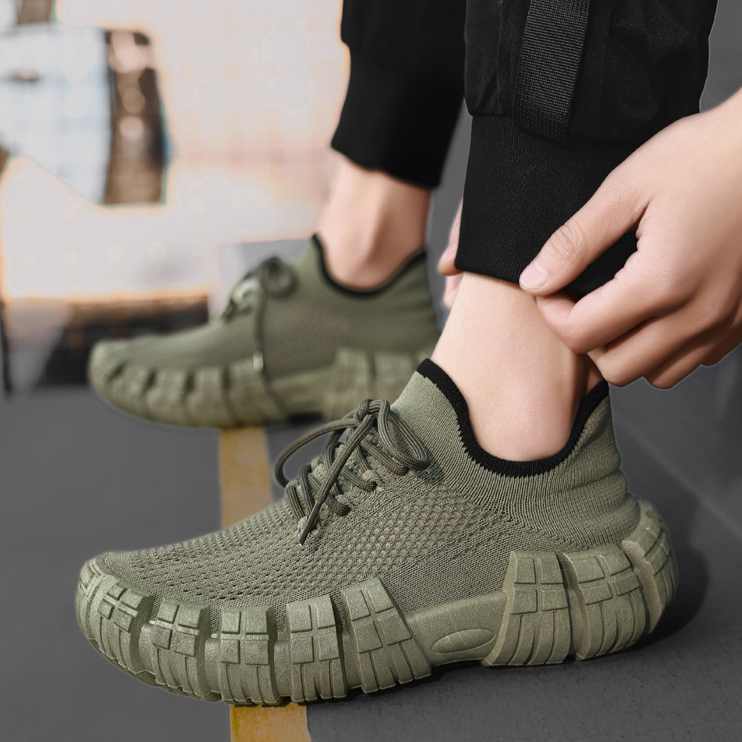 Top-down view of men's lightweight urban agility sneakers, showing comfortable fit and stylish laces.